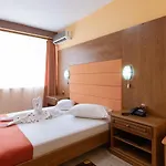 Ξενοδοχείο Delta 3*
